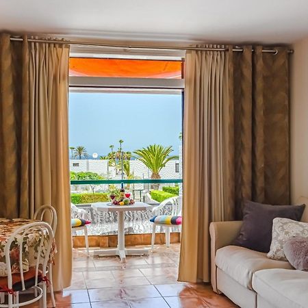 Apartment Apart America - 150 Meters From The Beach, Free Wi-Fi Арона Екстериор снимка